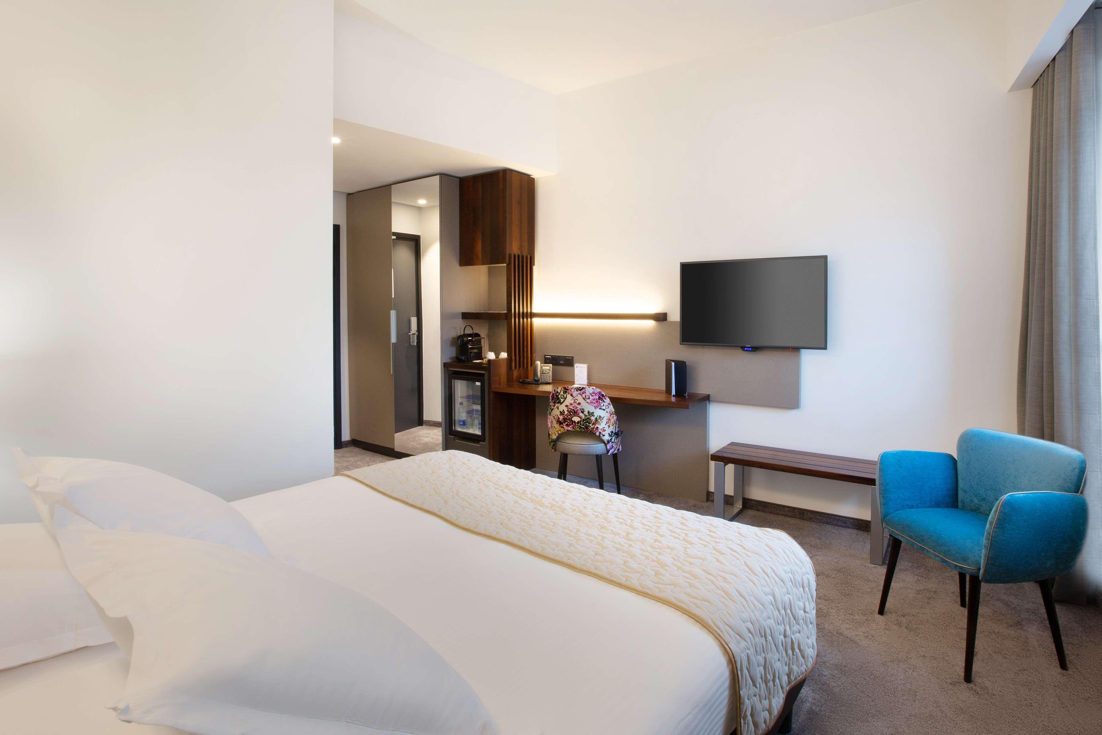 Best Western Brentwood Inn Экстерьер фото